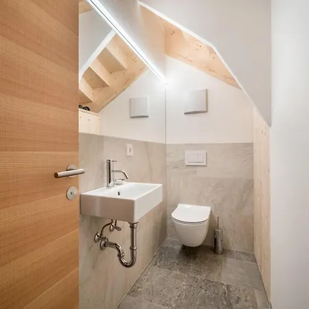 Lagar Stamer Hans Apartment